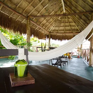 https://casa-almendro.tulum-hotels.net